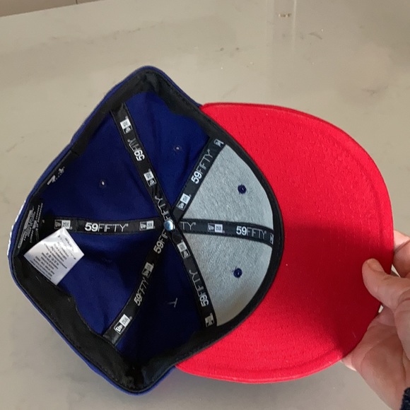 Burton New Era b-ball hat - Picture 2 of 5